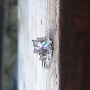 Glitz and Glamour Crystal faceted Ring